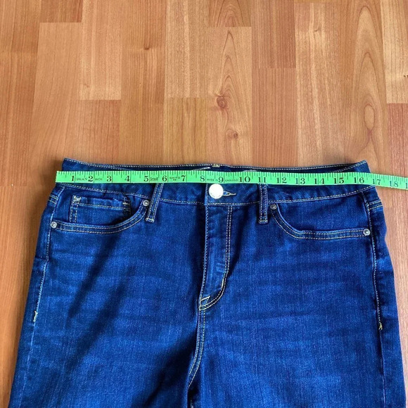 Seven7 Sunset Bermuda Jean Shorts, Dark Wash, Size 12 - Picture 5 of 9